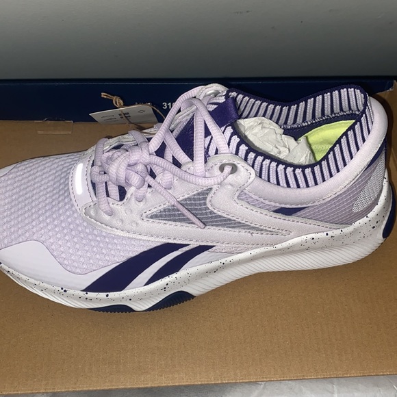 Lilac Reebok NWT - Picture 4 of 5